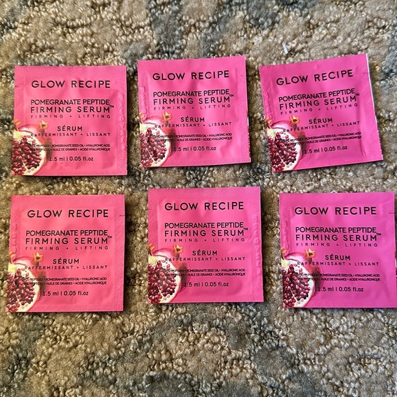 🎁 6 - Samples of Glow Recipe Pomegranate Peptide Firming Serum - Picture 1 of 2